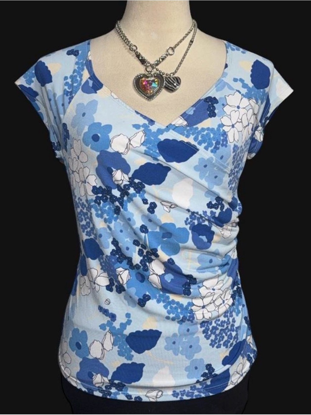 Xhilaration Light Blue Floral V-Neck Ruched Tee